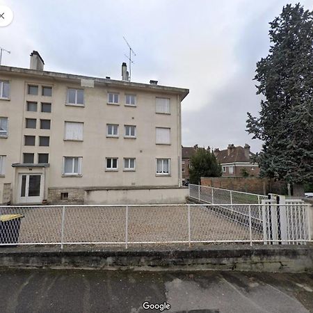 Grand T2 Au Rdc Hyper Centre Navette Et Sauna En Option Beauvais Exterior photo